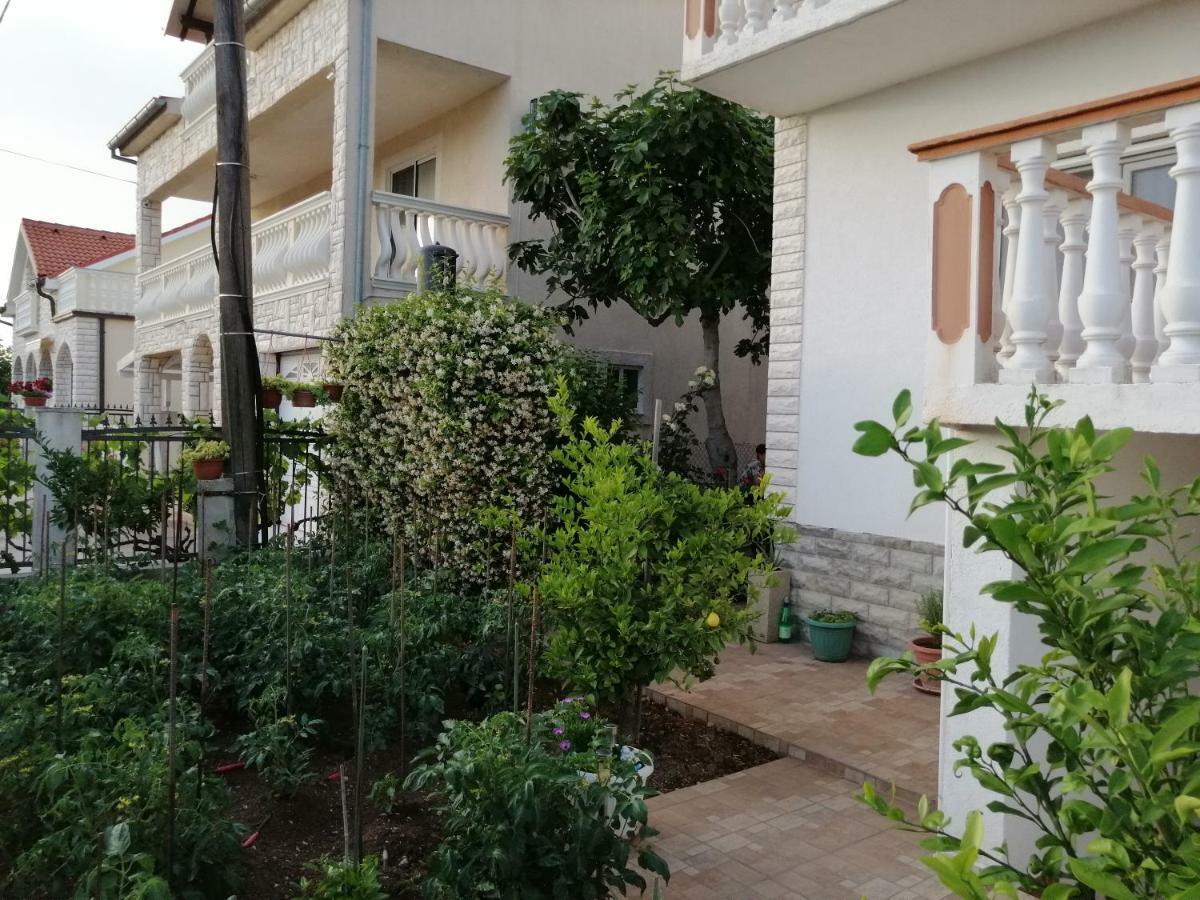 Apartments Brkovic Sukošan Eksteriør bilde